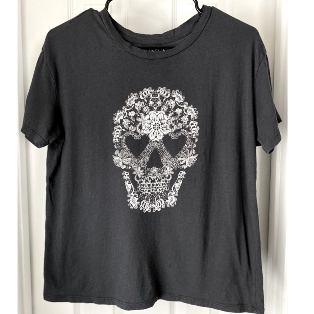 Tee